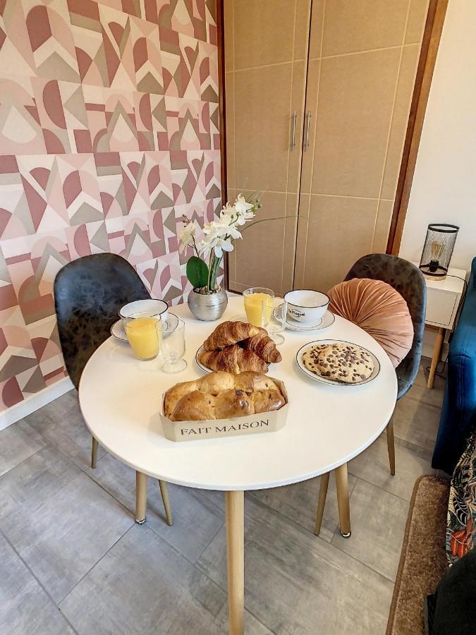 Апартаменты Joli Studio Meuble Tout Equipe Hyper Centre Wifi Труа Экстерьер фото